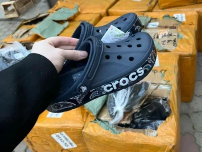 Crocs Pallets for sale online